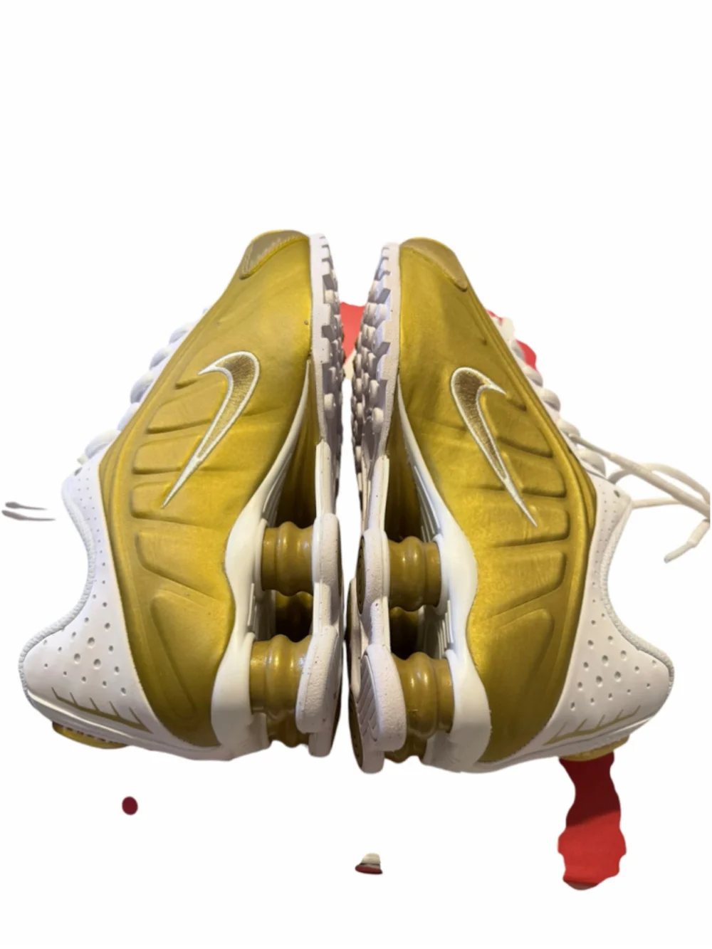 Men's/Youth Nike Shox R4 Sneakers Gold/White Size 4Y